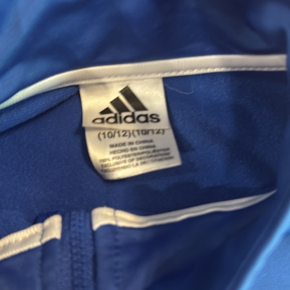LIKE NEW ADIDAS BLUE LIGHTWEIGHT JACKET SIZE 10 - Picture 3 of 3